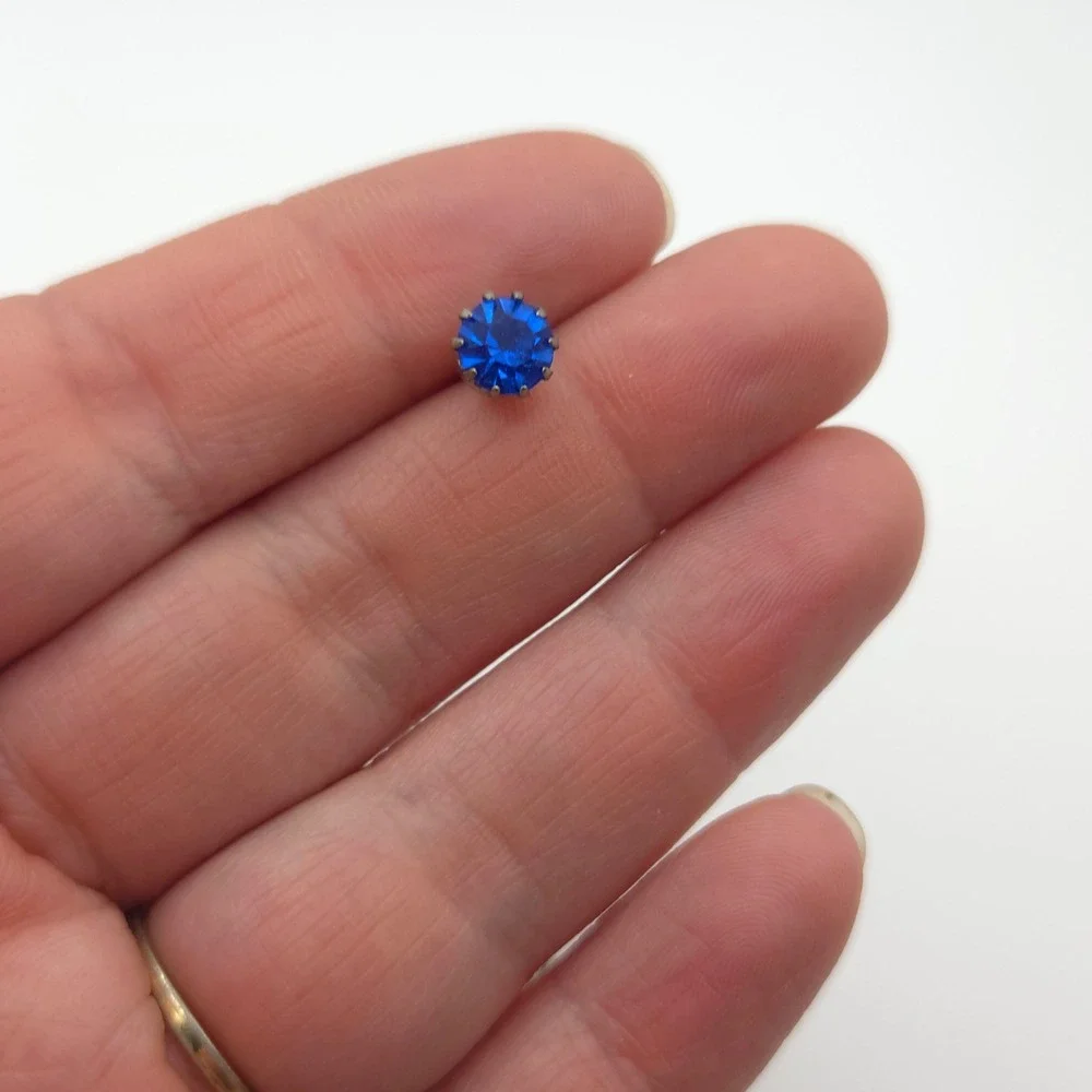 Vintage‎ Silver Tone Cobalt Blue Rhinestone Tie Tack with Safety Chain T-Bar